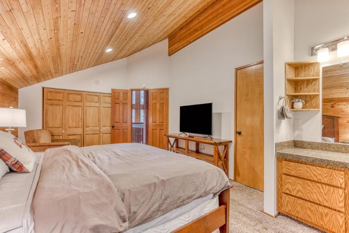Great Blue Lodge - Spacious Ski Lodge, Hot Tub, Sauna, Game Room & More غوفيرمنت كامب المظهر الخارجي الصورة