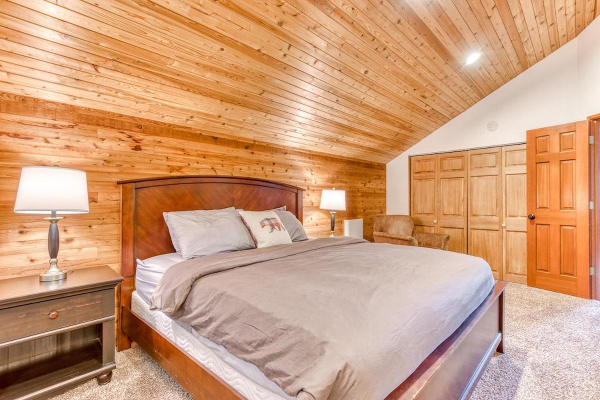 Great Blue Lodge - Spacious Ski Lodge, Hot Tub, Sauna, Game Room & More غوفيرمنت كامب المظهر الخارجي الصورة