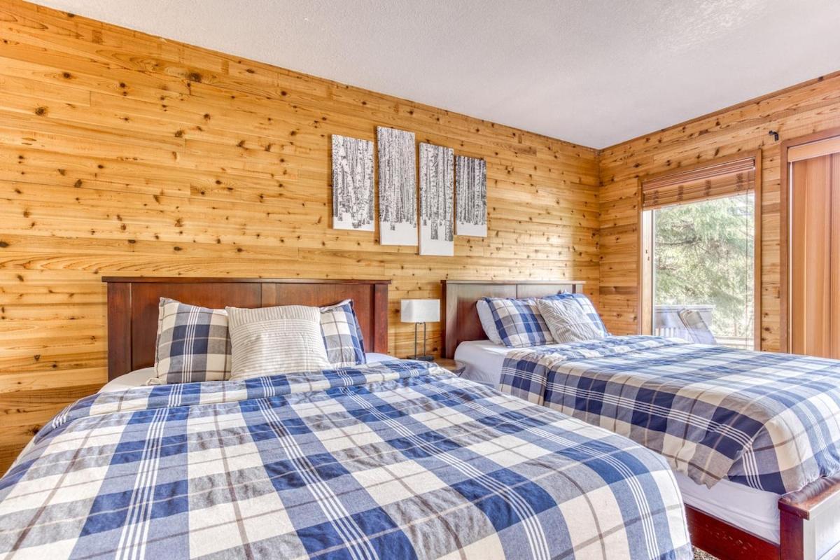 Great Blue Lodge - Spacious Ski Lodge, Hot Tub, Sauna, Game Room & More غوفيرمنت كامب المظهر الخارجي الصورة