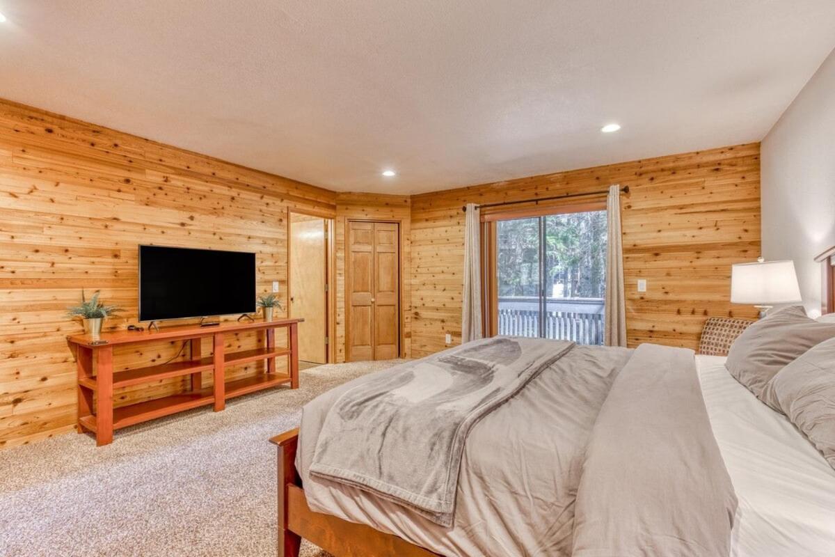 Great Blue Lodge - Spacious Ski Lodge, Hot Tub, Sauna, Game Room & More غوفيرمنت كامب المظهر الخارجي الصورة