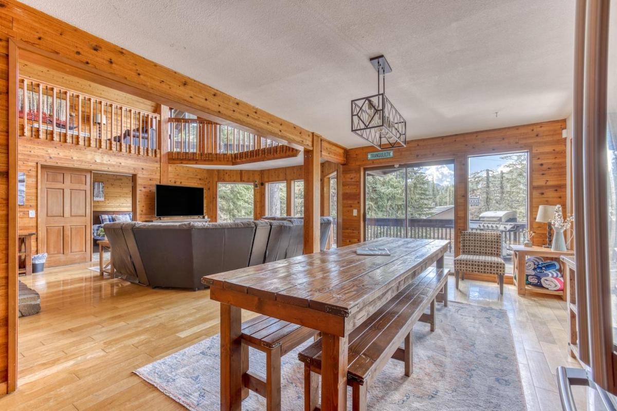 Great Blue Lodge - Spacious Ski Lodge, Hot Tub, Sauna, Game Room & More غوفيرمنت كامب المظهر الخارجي الصورة